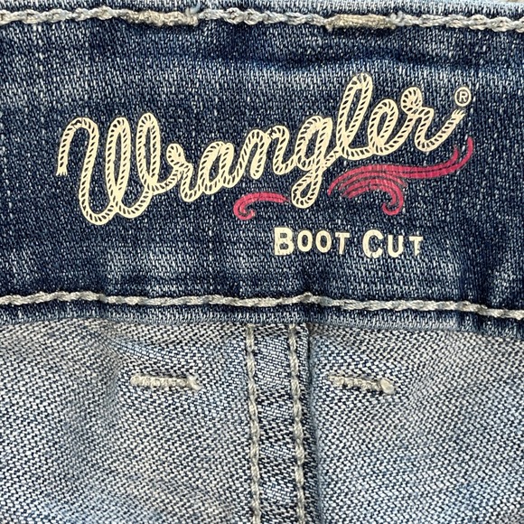 Wrangler Womens Boot Cut Jeans Embroidered Medium Wash Denim Size 7x36 - Picture 7 of 12